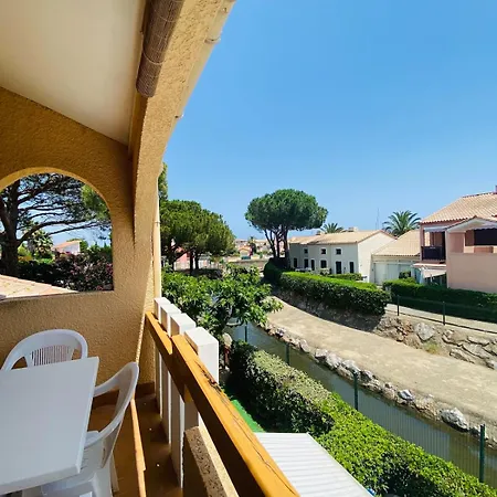Mezzanine Sur La Lagune Avec Piscine Apartament