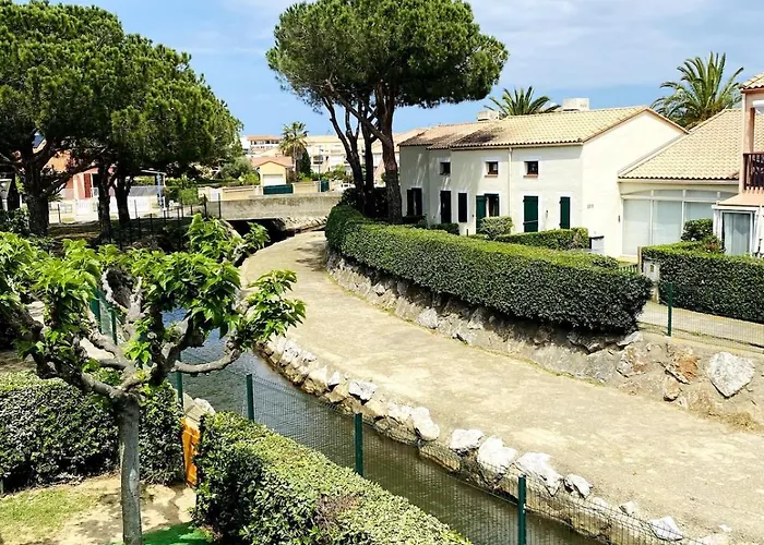 Mezzanine Sur La Lagune Avec Piscine * Saint-Cyprien (Pyrenees-Orientales)